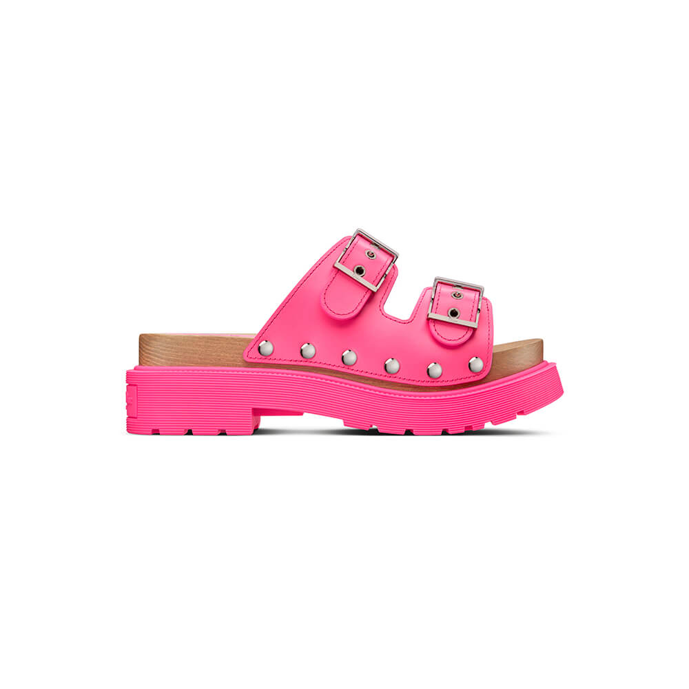 D*orquake strap sandal