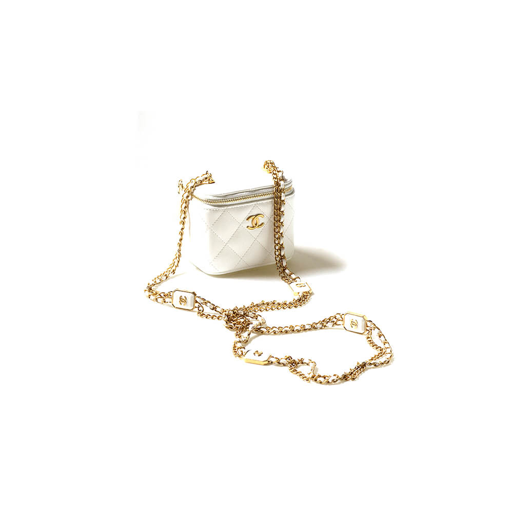 Ch*el small vanity with chain