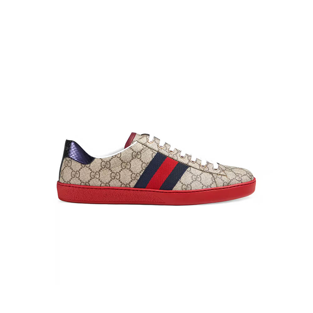 ace gg S*p*e sneaker with bees