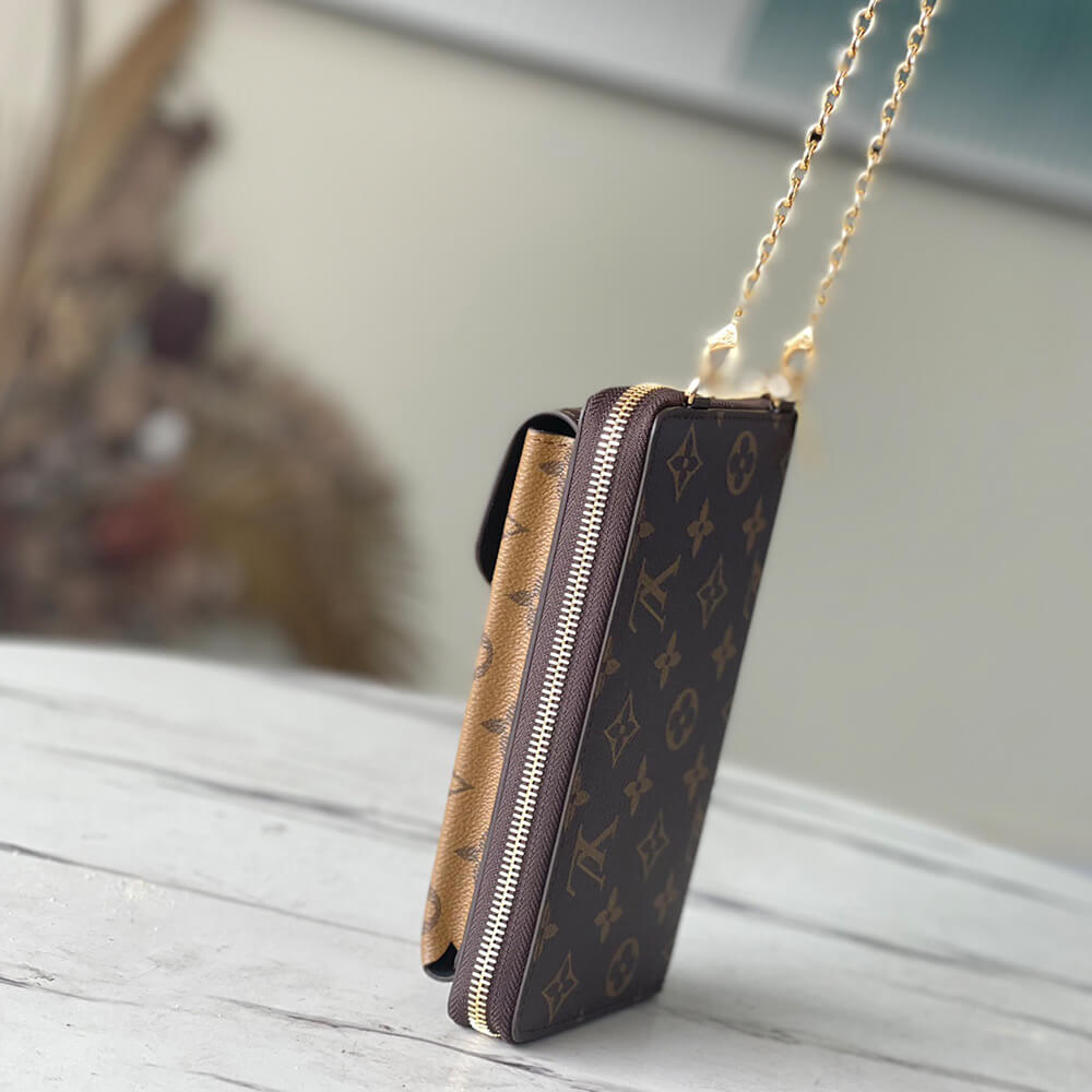 l**is V*t*n vertical zippy wallet métis