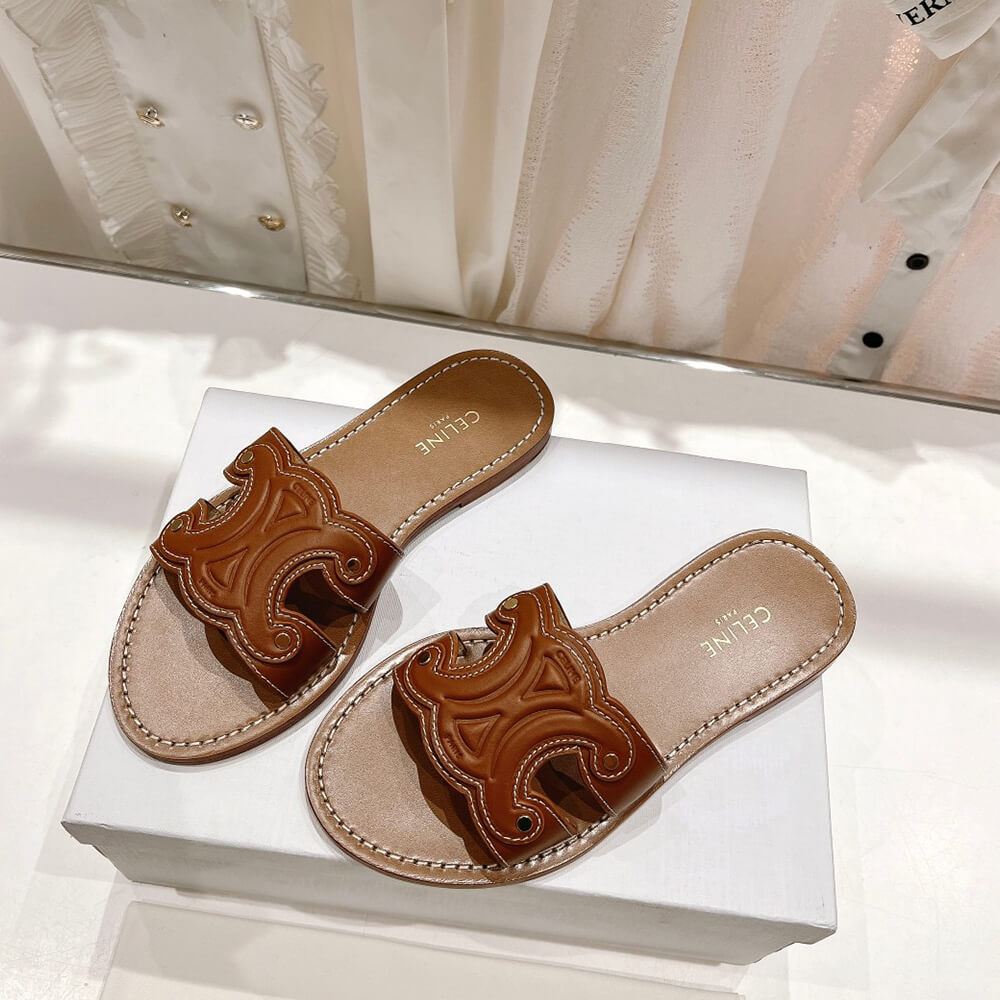 Ce**e triomphe mule in calfskin