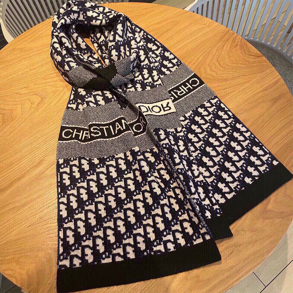 D*or oblique scarf