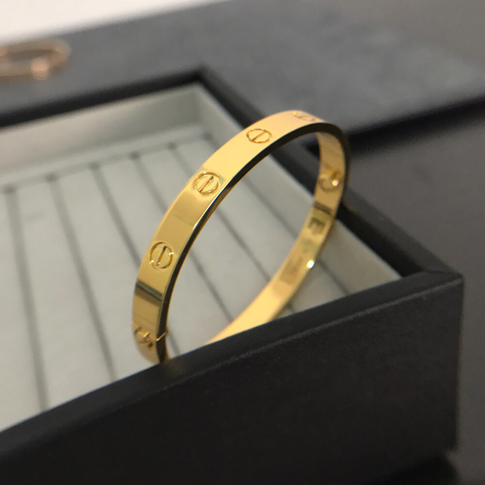 CARTIER LOVE BRACELET