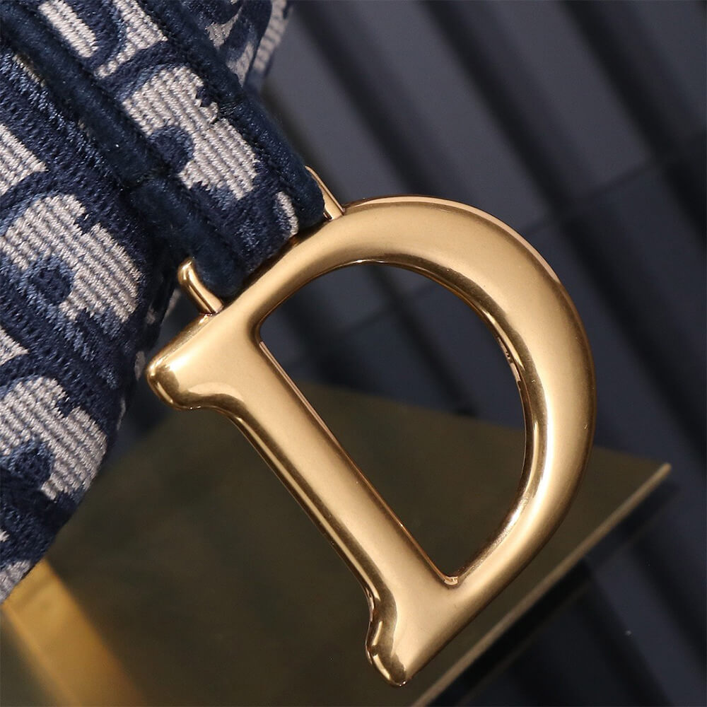 D*or saddle bag