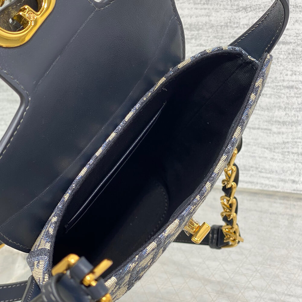30 montaigne D*or amber mini bucket bag