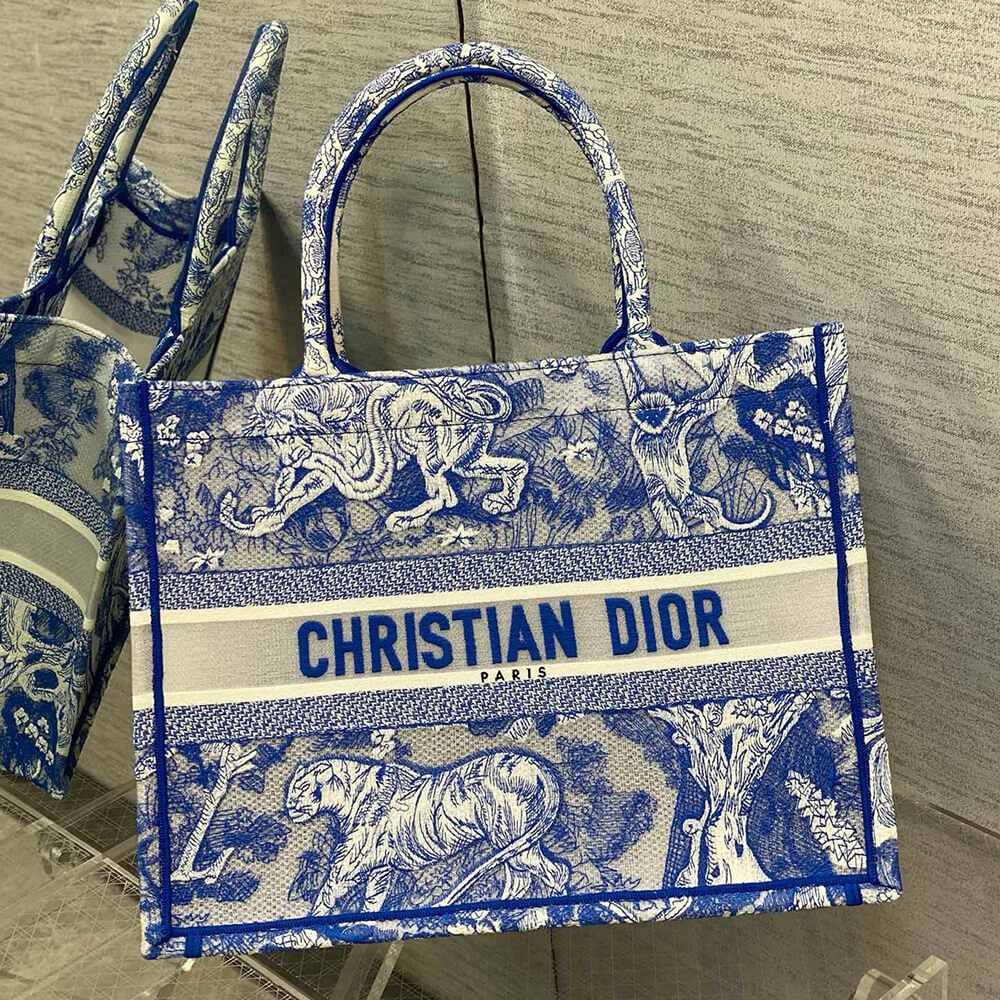 D*or medium D*or book tote