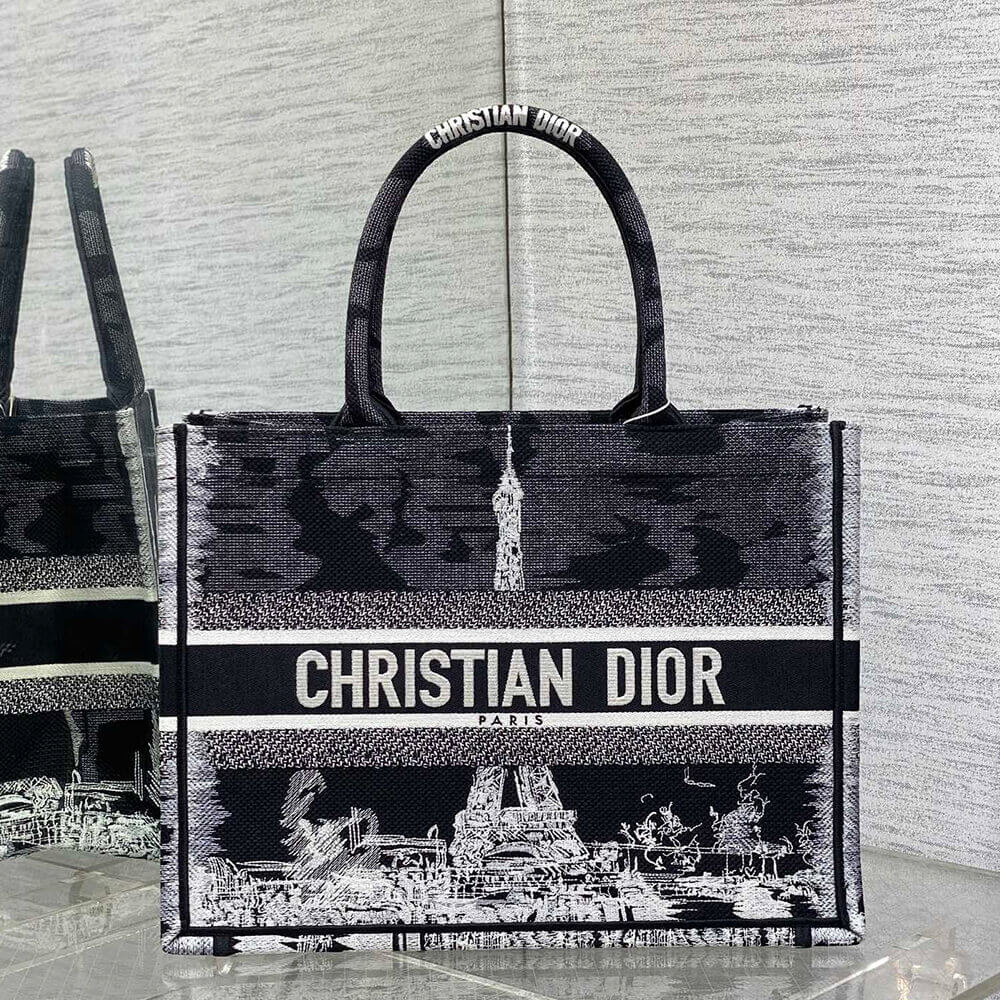medium D*or book tote