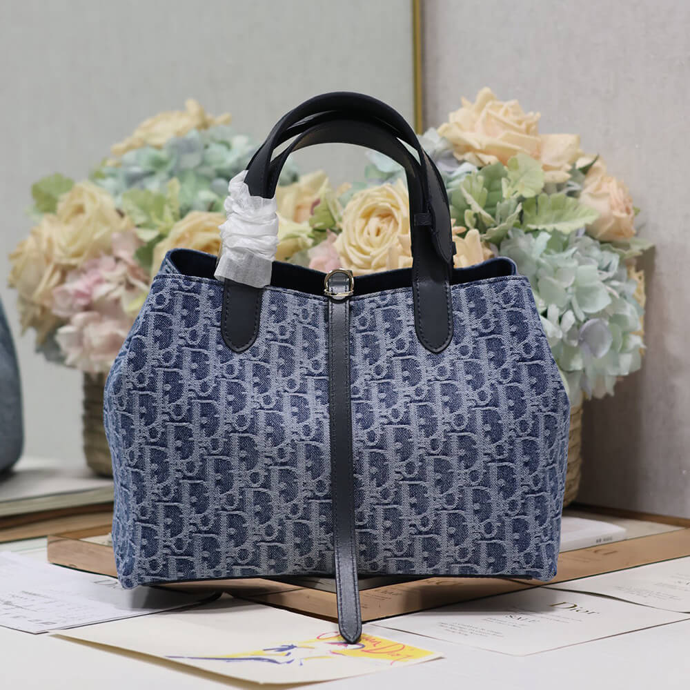 medium D*or toujours bag