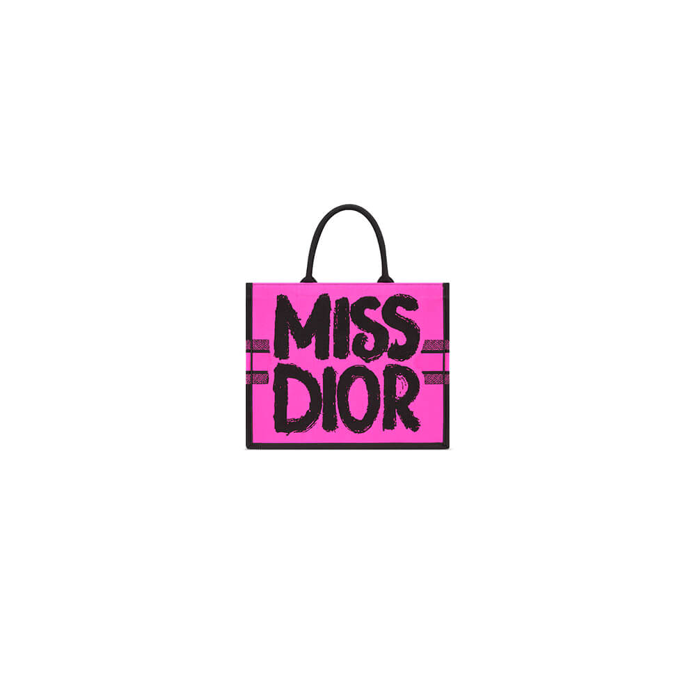 medium D*or book tote