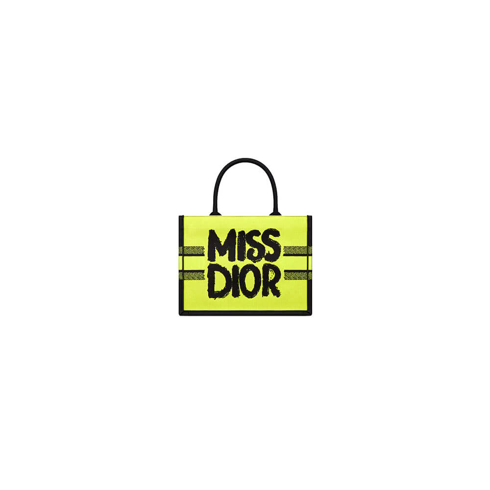 small D*or book tote