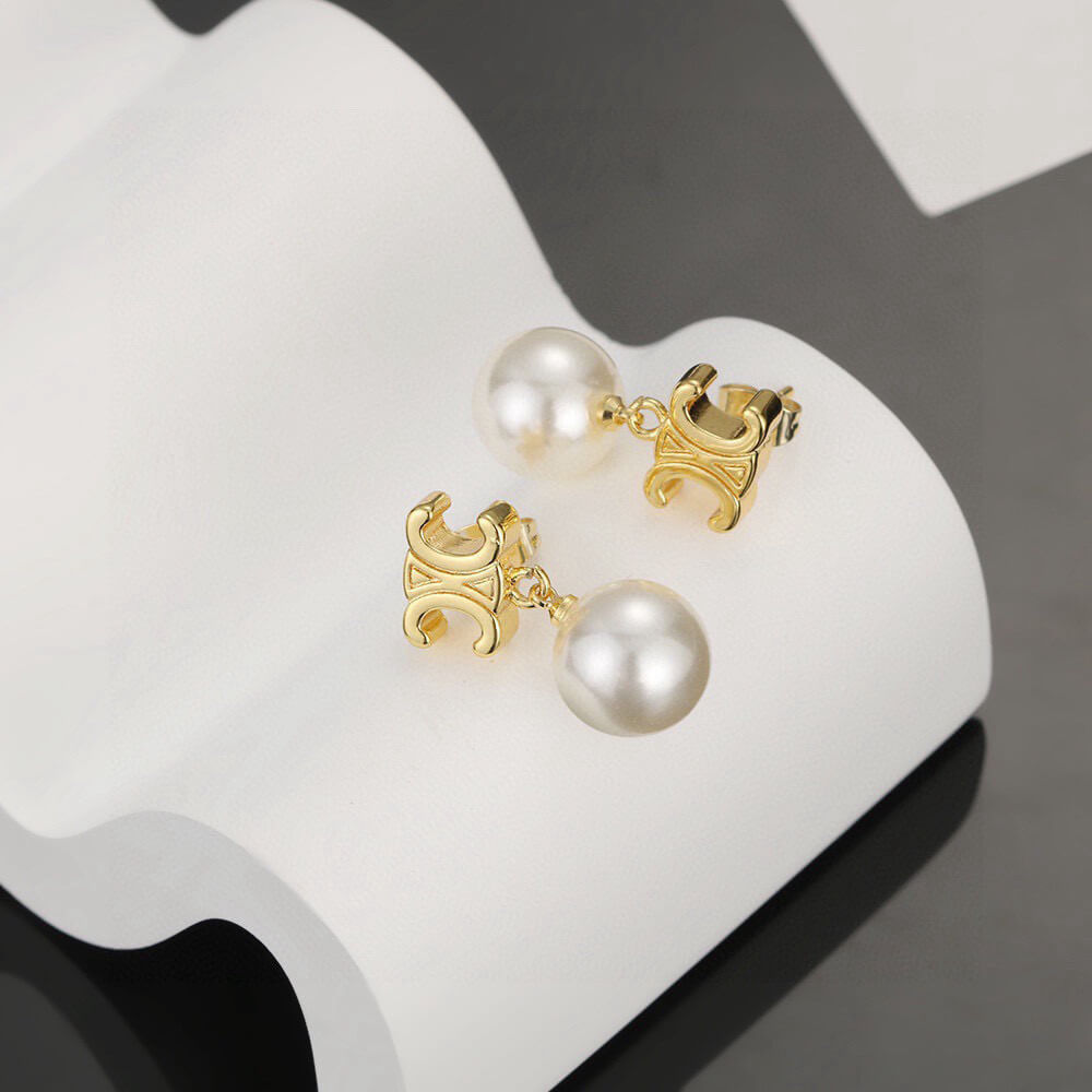 Ce**e triomphe pearl earrings