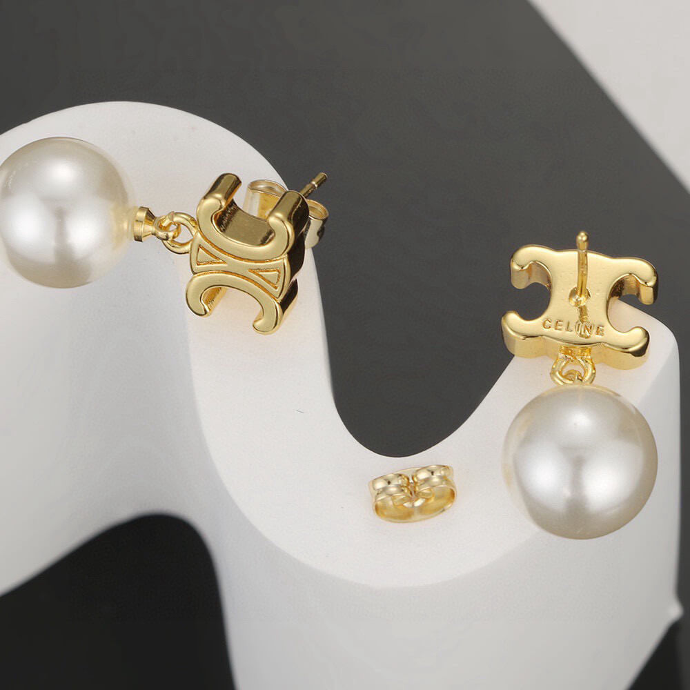 Ce**e triomphe pearl earrings