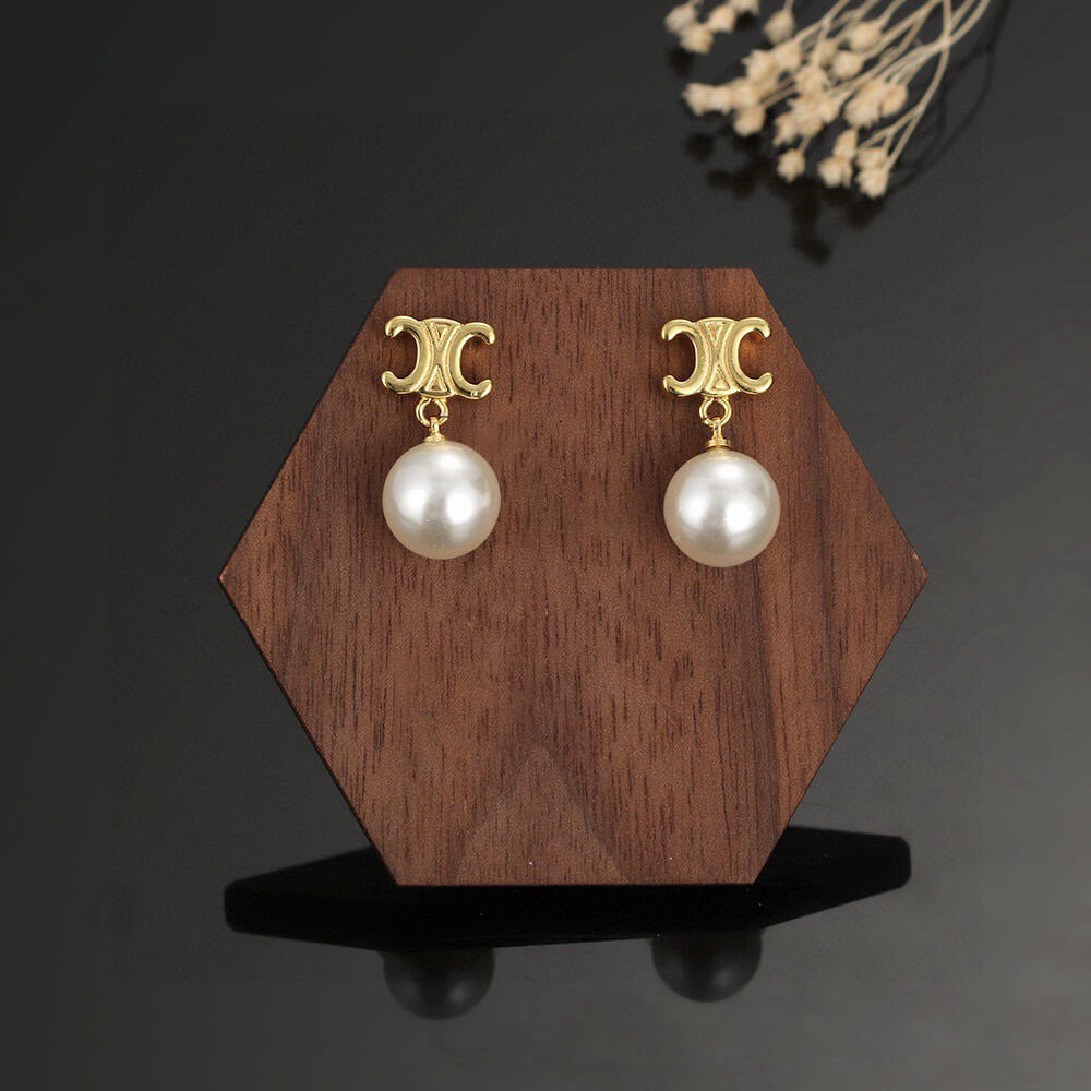 Ce**e triomphe pearl earrings