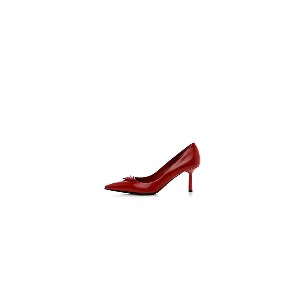 Pra*a pump heel