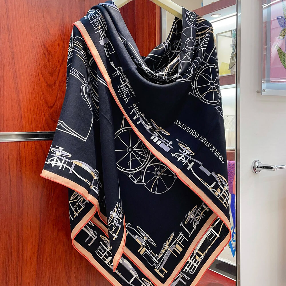 H**mes shawl