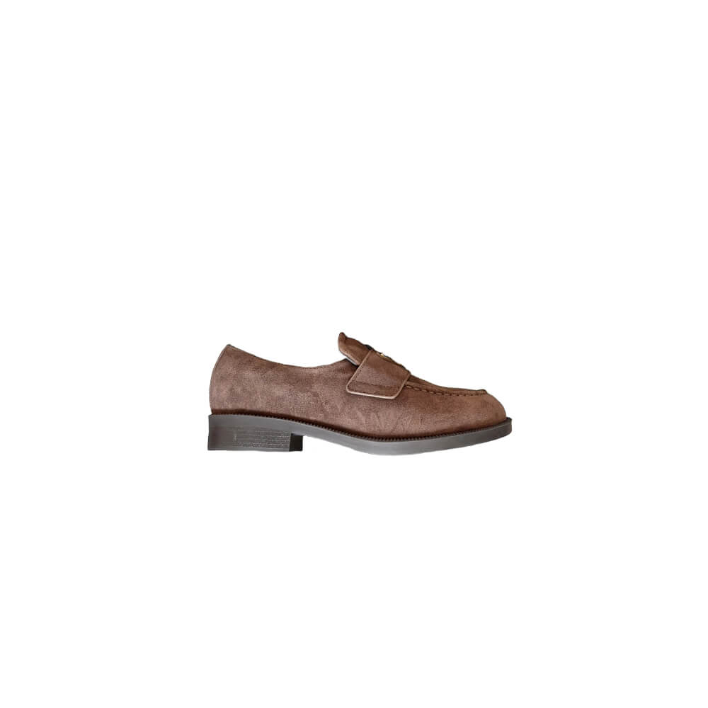Pra*a women loafer
