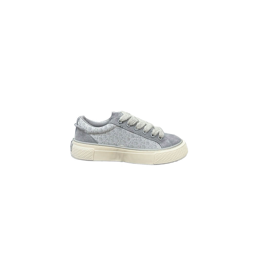 D*or b33 sneaker