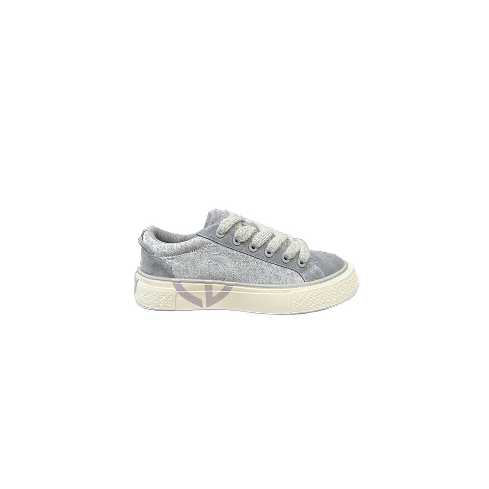D*or b33 sneaker