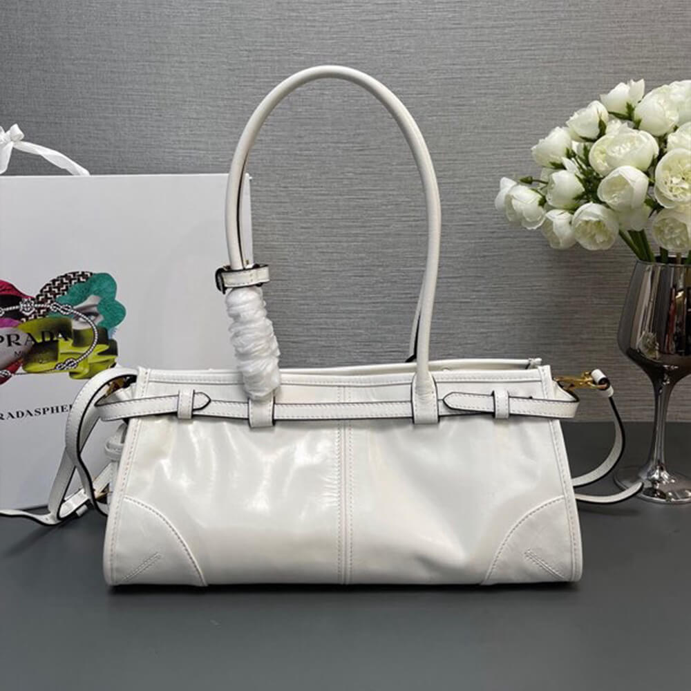 Pra*a medium leather handbag(high-end grade)