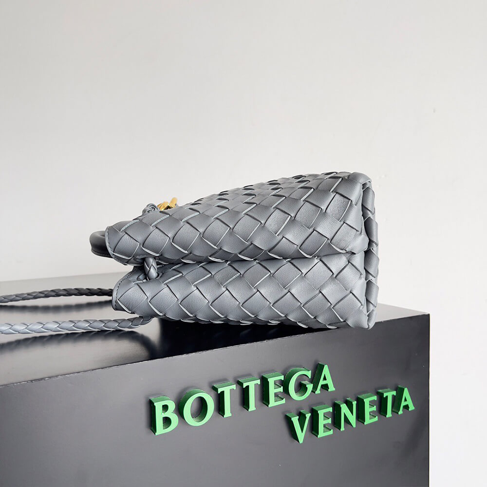 bo*te*ga Ve*ne*ta small andiamo