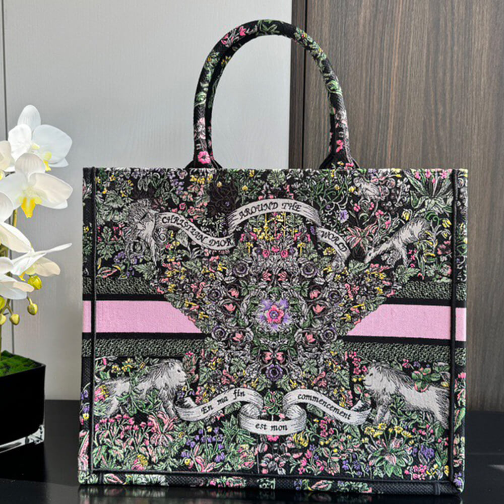 large D*or book tote