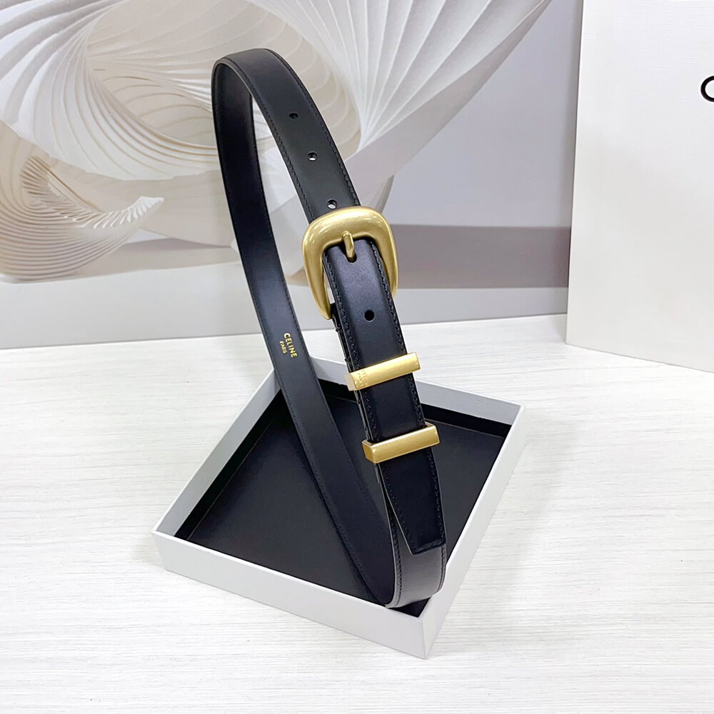 Ce**e medium western belt in taurillon leather