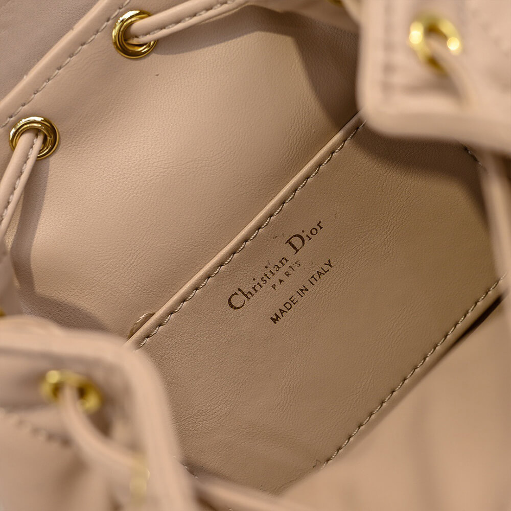 small D*or caro backpack