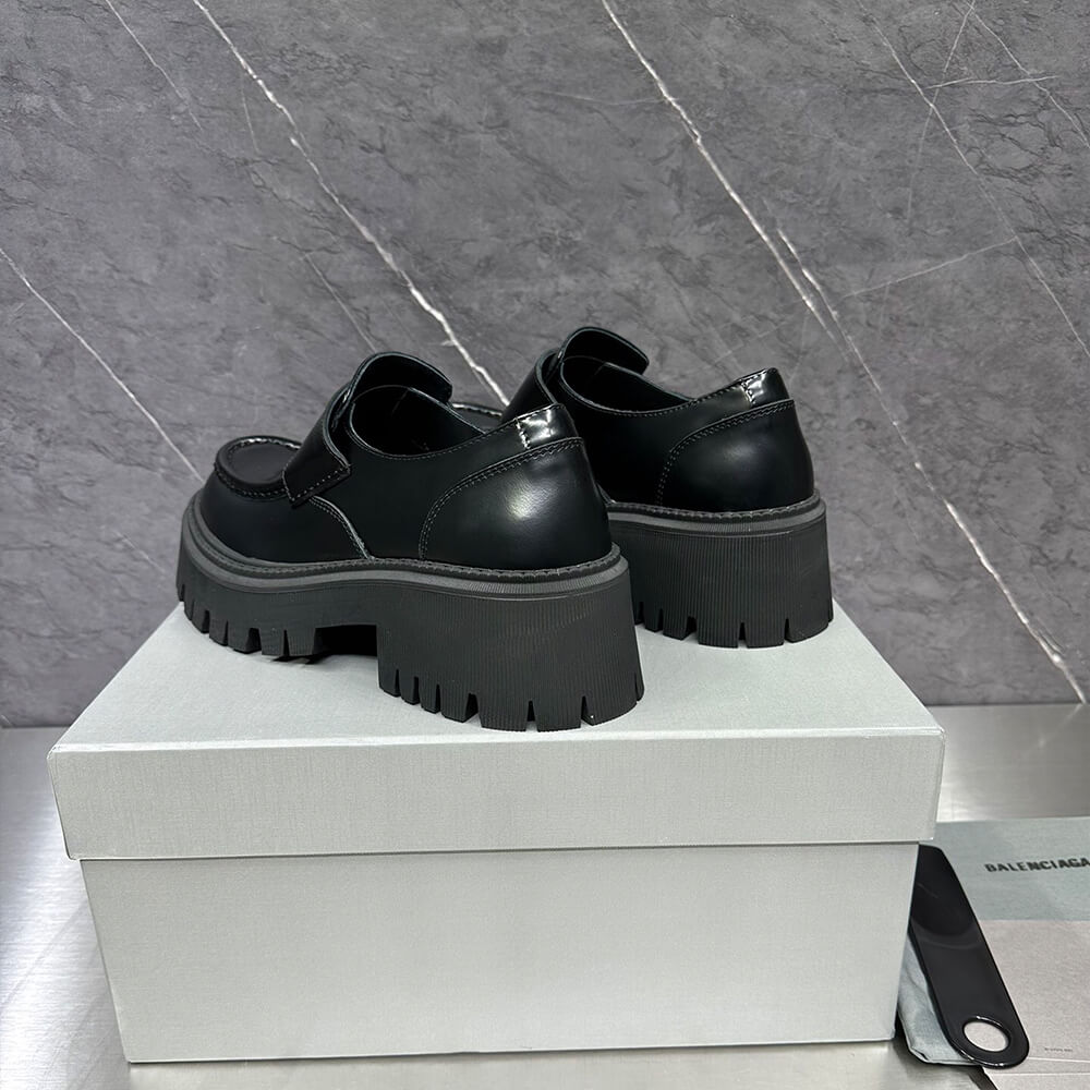 Ba*len*cia*ga men loafer