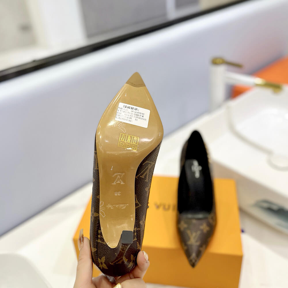 LV Signature Pumps