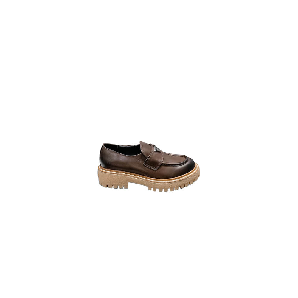 Pra*a leather loafers