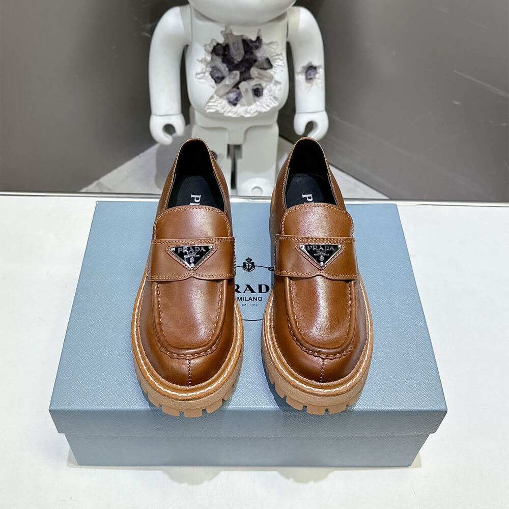 Pra*a leather loafers