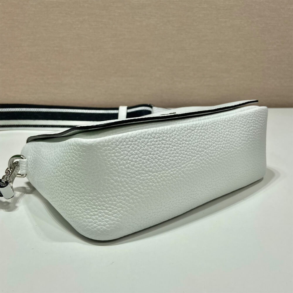 Pra*a leather shoulder bag(high-end grade)