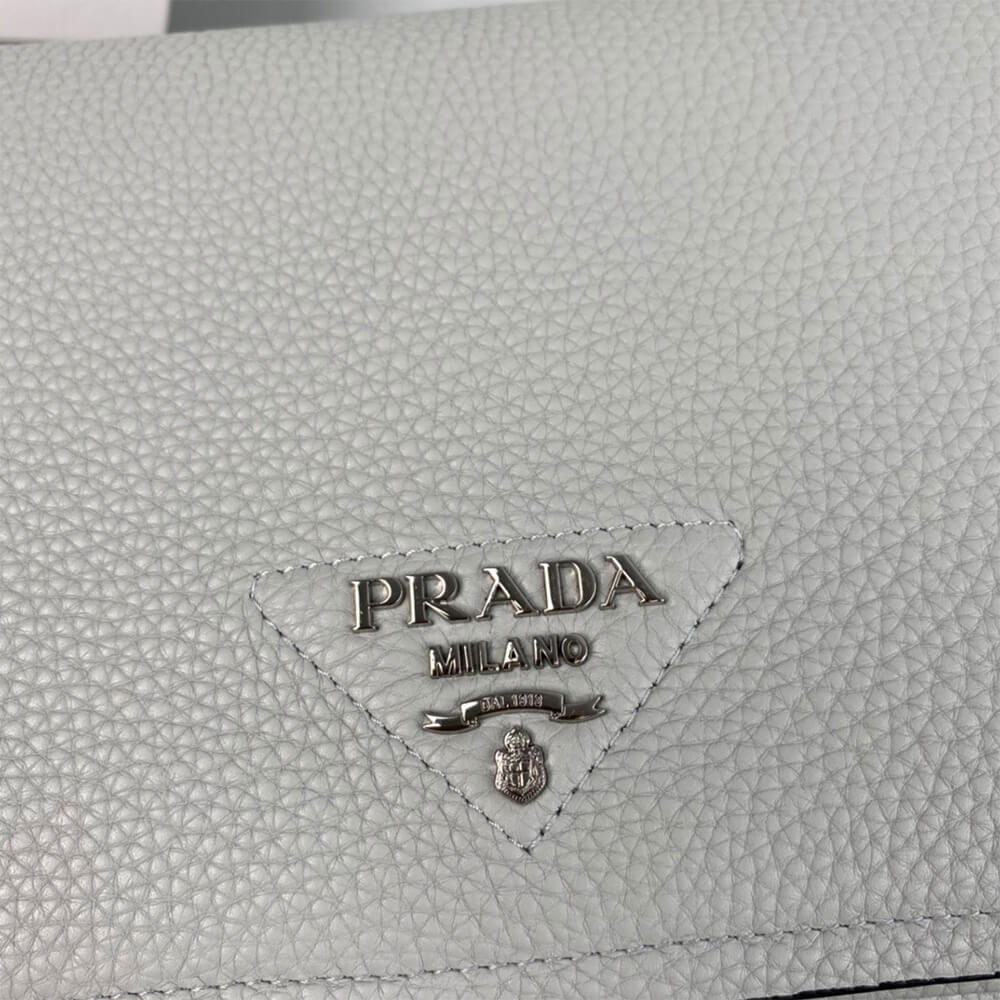 Pra*a leather shoulder bag(high-end grade)