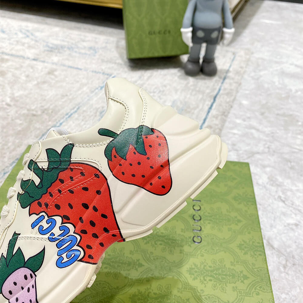 G*u*i strawberries rhyton sneaker