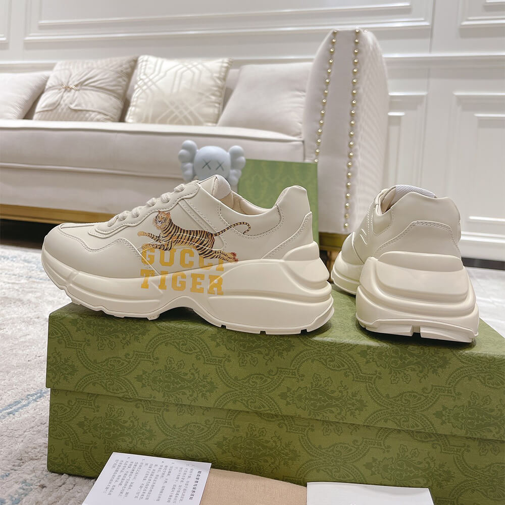 G*u*i tiger rhyton sneaker