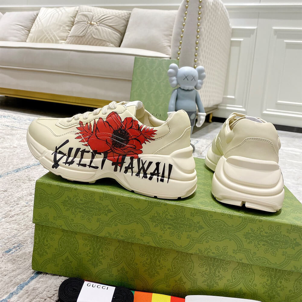 G*u*i rhyton hawaii print sneaker