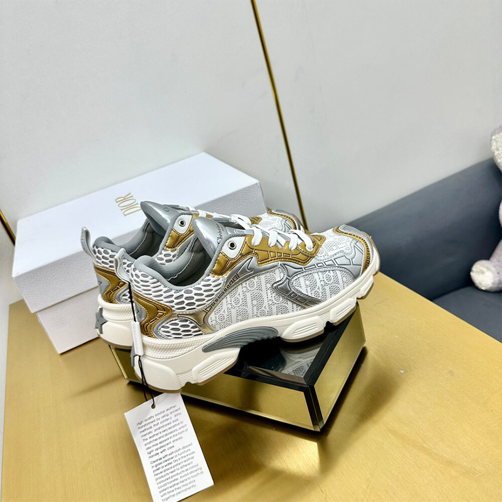 ch**an D*or vibe sneaker